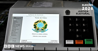 Urna eletrônica em teste.