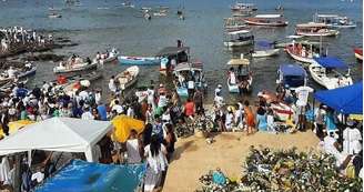 Homenagens para Iemanjá, uma das principais orixás das religiões de matriz africana