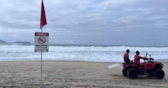 20 mil banhistas já foram salvos de afogamentos em praias do Rio de Janeiro