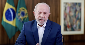 Lula participou da cúpula do Brics por videoconferência