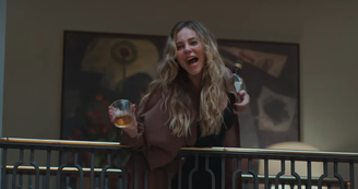 Paolla Oliveira em cena como Heleninha Roitman em 'Vale Tudo'