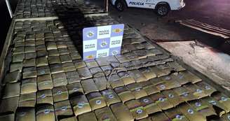 Polícia Militar Rodoviária apreendeu 865 quilos de skunk no interior de São Paulo.