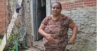 A dona de casa Leila Tavares está desde 2016 aguardando a reversão de uma colostomia