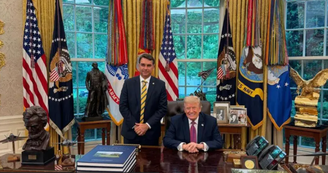 Flávio Bolsonaro esteve em Washington, em maio, e se reuniu com Donald Trump e uma série de funcionários do governo norte-americano