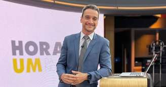Tiago Scheuer viu a noite virar dia após estrear na apresentação do 1º telejornal ao vivo na programação da Globo