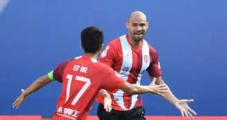 Felipe Silva vive grande fase no futebol chinês com o Chengdu Better(Foto: Divulgação/assessoria do jogador)