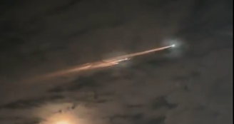 O rastro luminoso se tratava de reentrada de lixo espacial na atmosfera