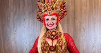 "Fui impedida de desfilar, pois ela já tinha colocado outra pessoa no meu lugar", afirma Suéllem Cury