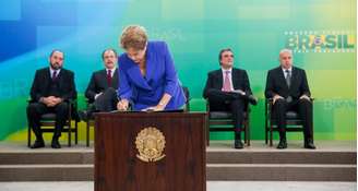 <p>Presidente Dilma Rousseff durante cerimônia de lançamento do pacote anticorrupção, em Brasília</p>