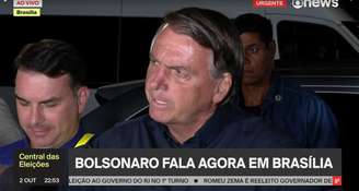 Bolsonaro pediu a jornalista de 'O Globo' para falar mais baixo em entrevista coletiva