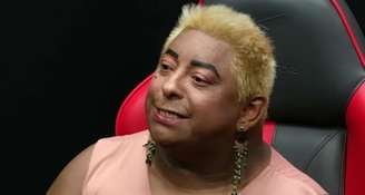 Apadrinhada por Carlinhos Maia, Patixa cobra pix para posar para fotos