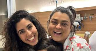 Bela Gil posa para foto com a irmã, Preta Gil