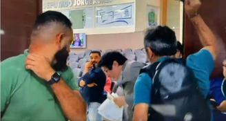 Agressão foi filmada por testemunhas