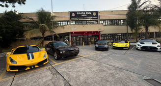 Polícia apreende 14 carros e bens de luxo durante operação contra golpe milionário em SP