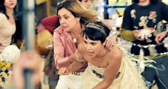Grande propulsor de 'Avenida Brasil' em 2012, o duelo entre Carminha (Adriana Esteves) e Nina/Rita (Débora Falabella) não existirá na continuação da novela