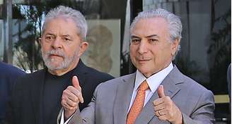 Lula e Michel Temer: o noticiário os maltrata, mas a TV é indispensável para sua reabilitação política.