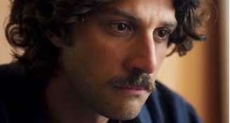 Chay Suede carregou 'Mania de Você' nas costas, impedindo um caos ainda pior na Globo