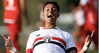 O atacante do São Paulo Ryan Francioso sofreu a ruptura do ligamento no dia 15 de julho durante treino