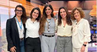 A editora-chefe Ana Pini, as comentaristas Priscila Chagas e Andréia Sadi, a âncora Ana Paula Araújo e a comentarista Miriam Leitão: o 'Bom Dia Brasil' está ainda mais feminino