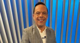 Thiago Gardinali, que apresentou o 'Se Liga Brasil' nas manhãs do SBT, agora comanda o 'Conexão Brasil' à noite, na BNTV