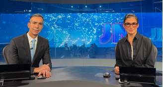 Os âncoras do 'Jornal Nacional', César Tralli e Renata Vasconcellos