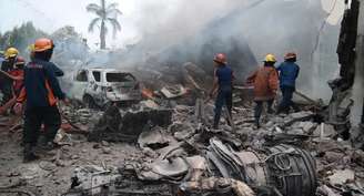 Acidente de avião militar na Indonésia deixou 141 mortos