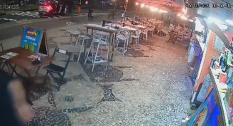 Crime ocorreu na orla da Barra da Tijuca, no Rio de Janeiro