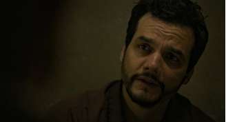Wagner Moura em cena da série Ladrões de Drogas, produção da AppleTV+ dirigida por Ridley Scott.