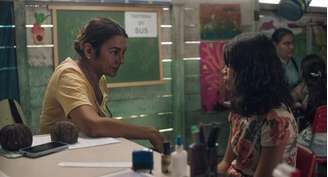 Dira Paes (Aretha) e Jamilli Correa (Marcielle) em cena do filme 'Manas', da diretora Marianna Brennand.