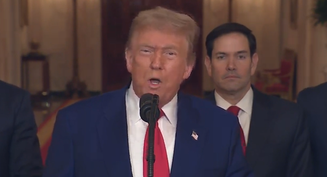 Trump durante pronunciamento na noite deste sábado, 21