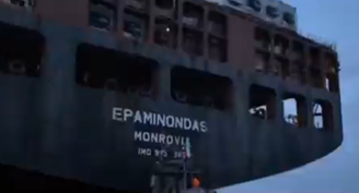 Marinha do Irã divulga vídeo em que diz apreender embarcações no Estreito de Ormuz; imagens foram compartilhadas por TV estatal iraniana