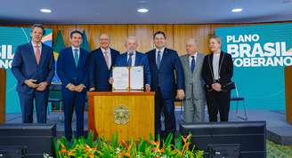 Presidente da República, Luiz Inácio Lula da Silva, durante cerimônia de assinatura da Medida Provisória “Brasil Soberano”