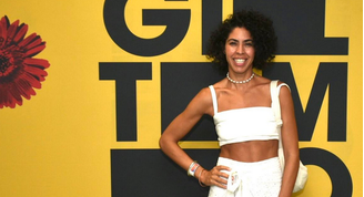 Bela Gil prestigiou o pai na última apresentação da turnê Tempo Rei, que aconteceu em Salvador