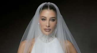 Esther Marques Mello se tornou uma das noivas mais elogiadas nas redes sociais nos últimos anos