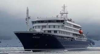 A Organização Mundial da Saúde (OMS) informou que analisa indícios de possível transmissão de hantavírus entre pessoas a bordo de no cruzeiro MV Hondius ancorado em Cabo Verde – Antarctica Cruises/Divulgação