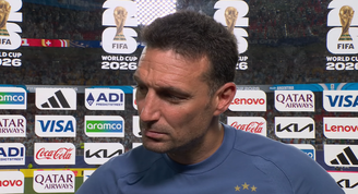 Scaloni exalta classificação à semi, mas reconhece jogo fraco da Argentina: 'Precisamos melhorar'