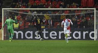 Lukaku marcou uma vez e deu duas assistências na partida (Foto: AFP)