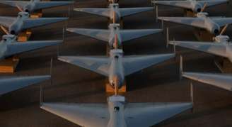 ao adotar o LUCAS, os EUA sinalizam uma mudança de lógica. Afinal, em vez de depender apenas de drones sofisticados, caros e reutilizáveis, passam a integrar ao arsenal equipamentos mais simples, econômicos e produzidos em escala – Divulgação/Comando Central dos EUA