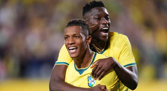 Danilo e Luiz Henrique pela Seleção Brasileira