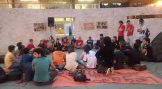 Estudantes protestam na Universidade Federal de Minas Gerais (UFMG)