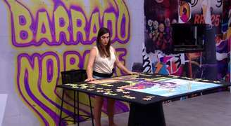 Daniele Hypolito tentou completar a montagem do quebra-cabeça no quarto do "Barrado no Baile"