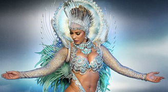 Paolla Oliveira se transforma em lua