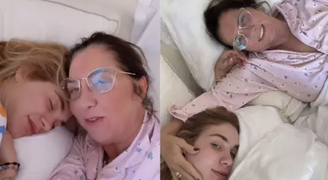 Virginia posou ao lado da mãe após separação