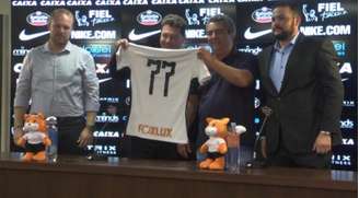 Corinthians apresentou novo patrocinador (Foto: LANCE!TV)