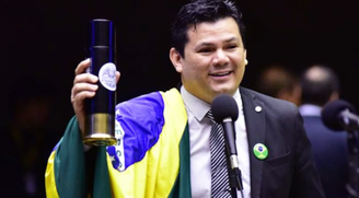 Deputado bolsonarista Gilvan da Federal é réu pela segunda vez