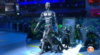 Mocidade leva robôs para a avenida no carnaval do Rio de Janeiro; confira