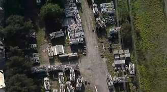 Pátio lotado com veículos da Enel em São Paulo —