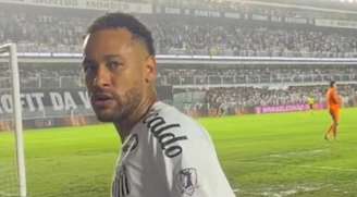 Neymar foi expulso após discussão com Rodrigo Nestor, do Bahia.