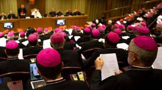 Cardeal defende preservação do celibato na Igreja em Sínodo