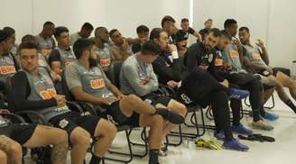 Série mostra momentos de preparação dos atletas do Corinthians (Divulgação/Globo)